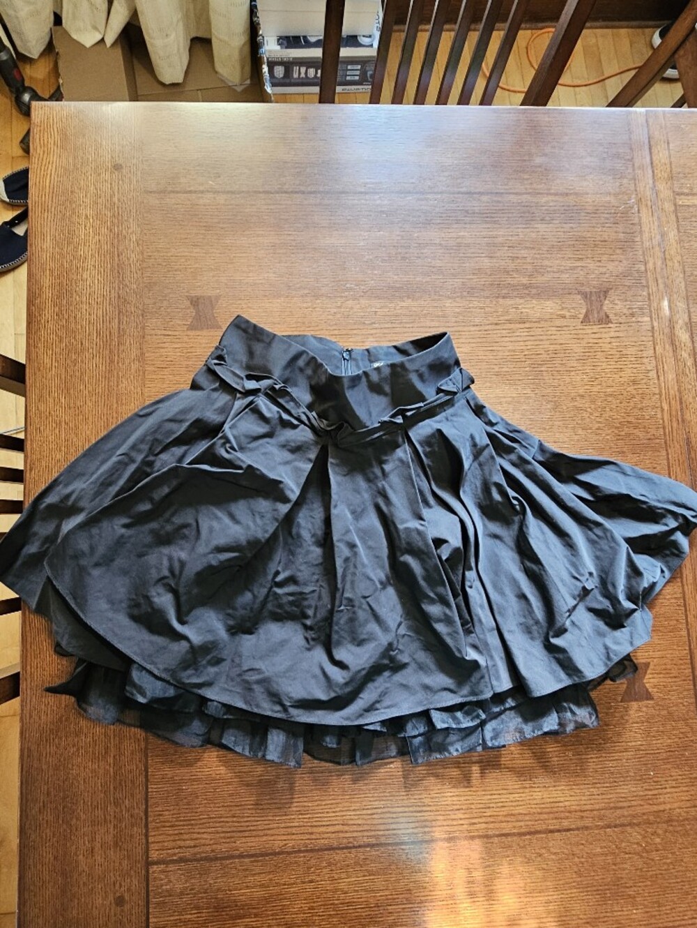 Elizabeth and James Black Taffeta Lined Mini Skirt Size 2 NWT